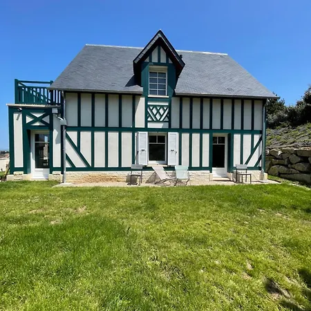 11 Cyrille Et * Deauville