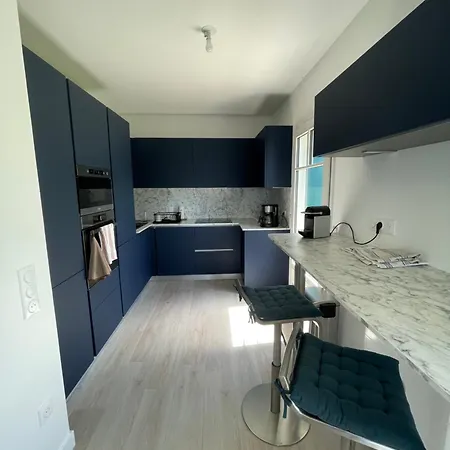 Villa 11 Cyrille Et *