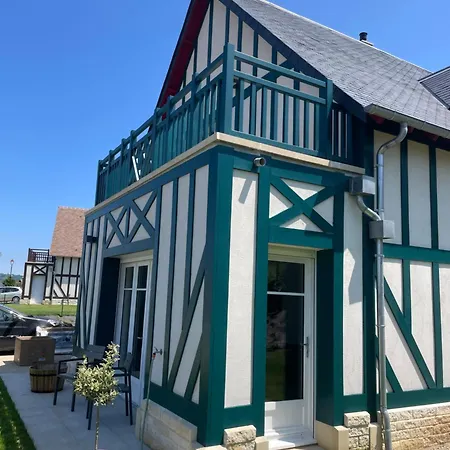 11 Cyrille Et Villa