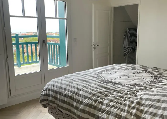 ヴィラ 11 Cyrille Et ドーヴィル