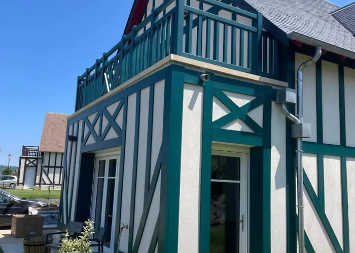 11 Cyrille Et ヴィラ